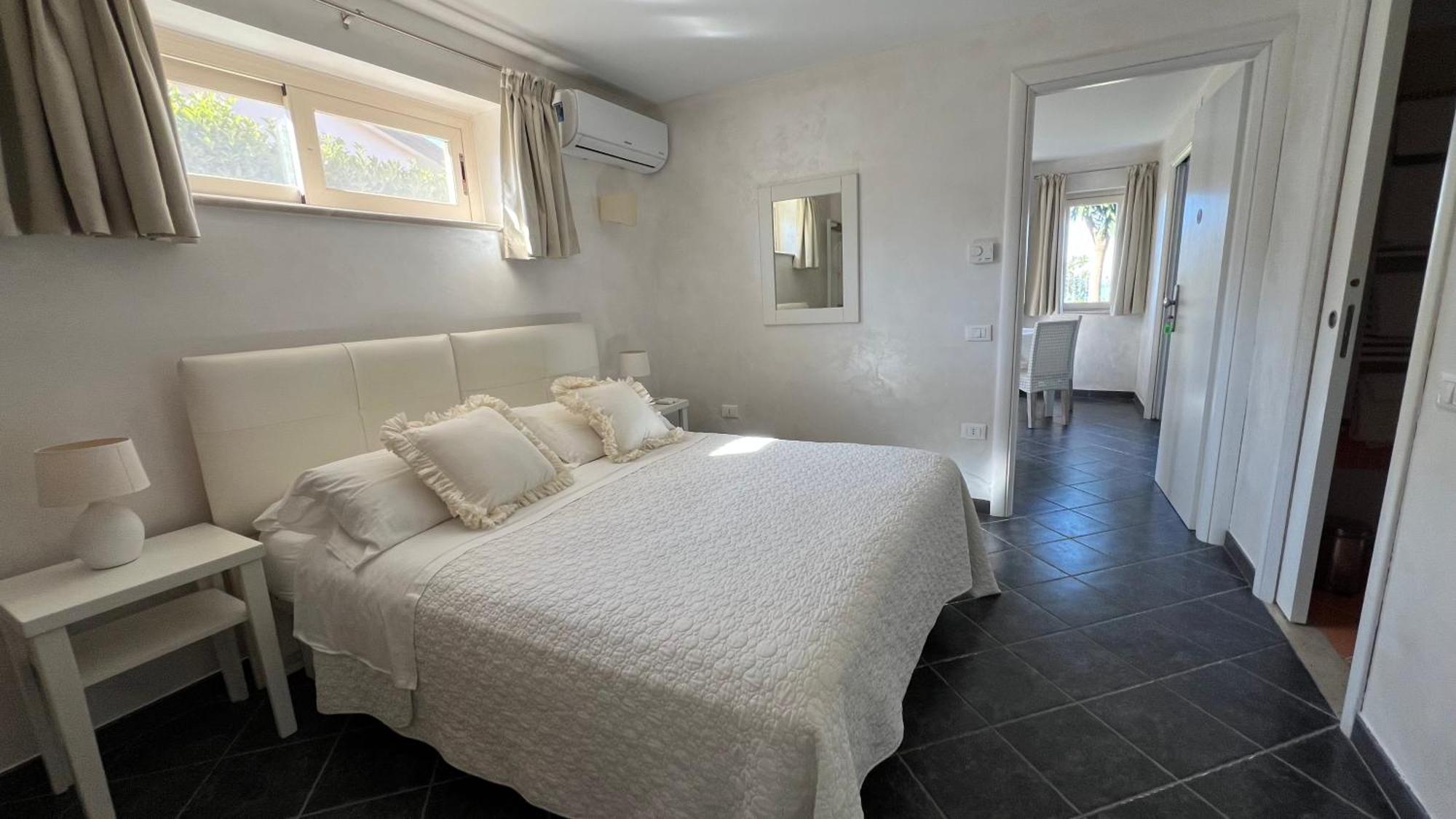 Borgo Di Santa Barbara Hotel Santa Domenica  Eksteriør billede